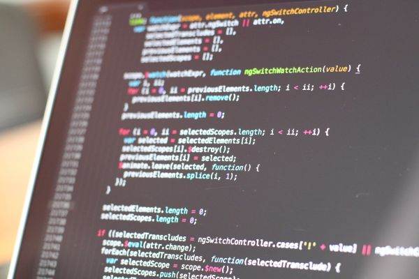 Produs software autohton programează automat turele de lucru